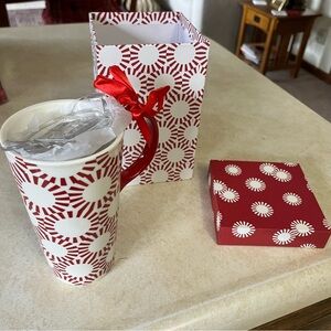 Cypress Home NWT Festive Peppermint Mug  with Lid and Matching  Gift Box